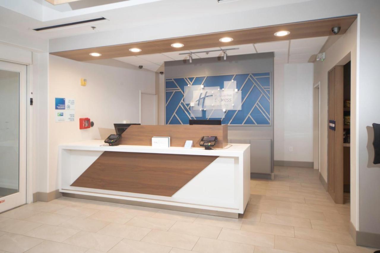 Holiday Inn Express And Suites Atlanta-Johns Creek By Ihg Exterior photo