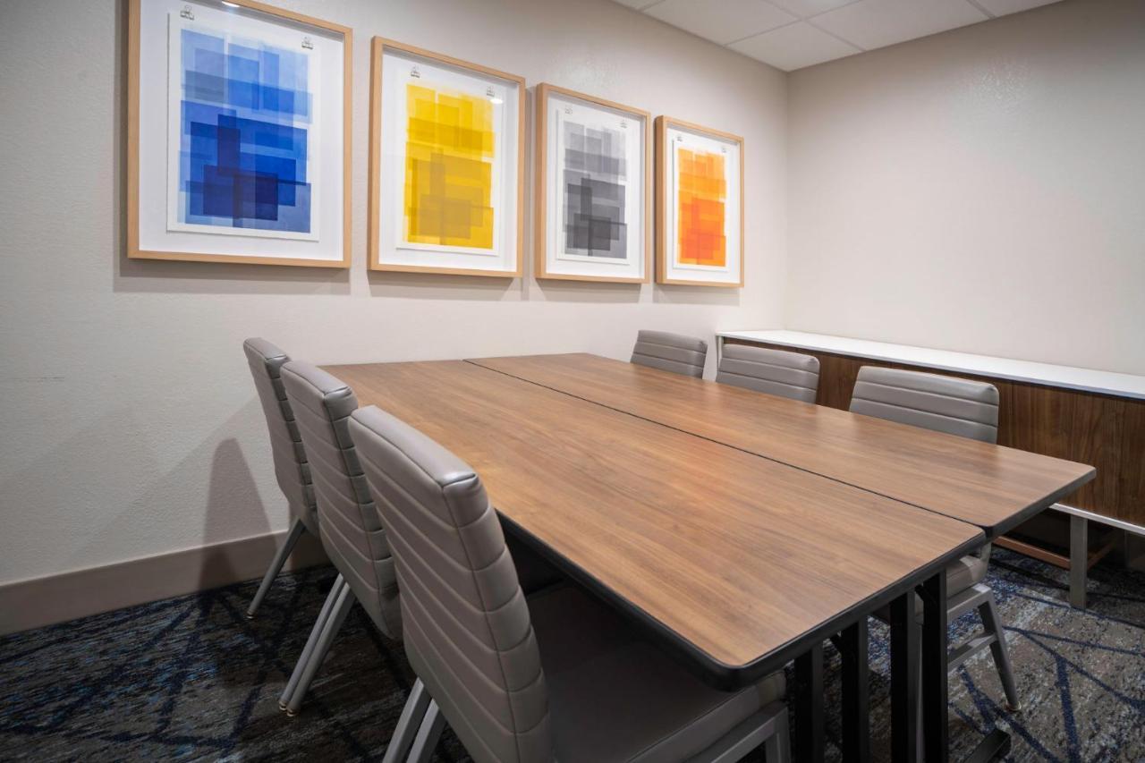Holiday Inn Express And Suites Atlanta-Johns Creek By Ihg Exterior photo